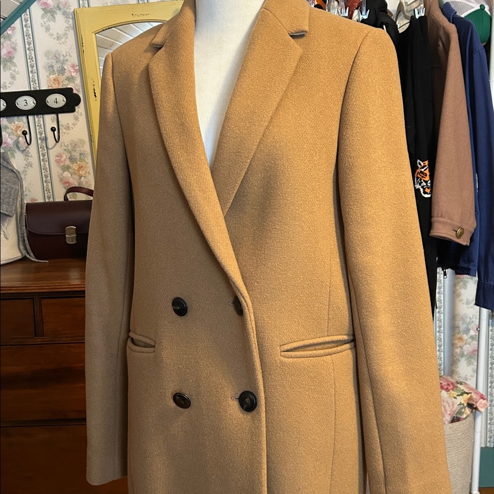 Sezane Johnson Coat Camel. - Size 38